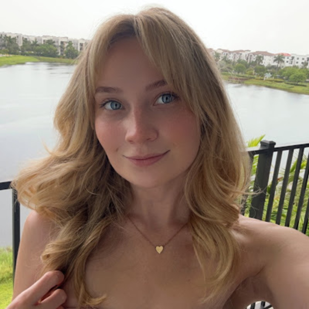 Meet your Posher, Mila